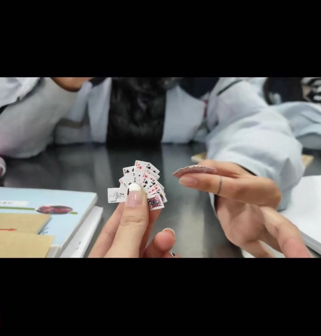 1 ชุดมินิไพ่โป๊กเกอร์น่ารัก Mi - Prank Toys บทวิจารณ์และราคา